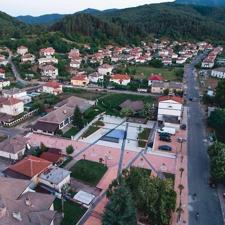 Hotel Бялата Къща Kirkovo  Exteriér fotografie